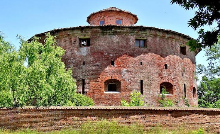 From Caspian Breeze to Mountain Peaks: Day Trips from Baku